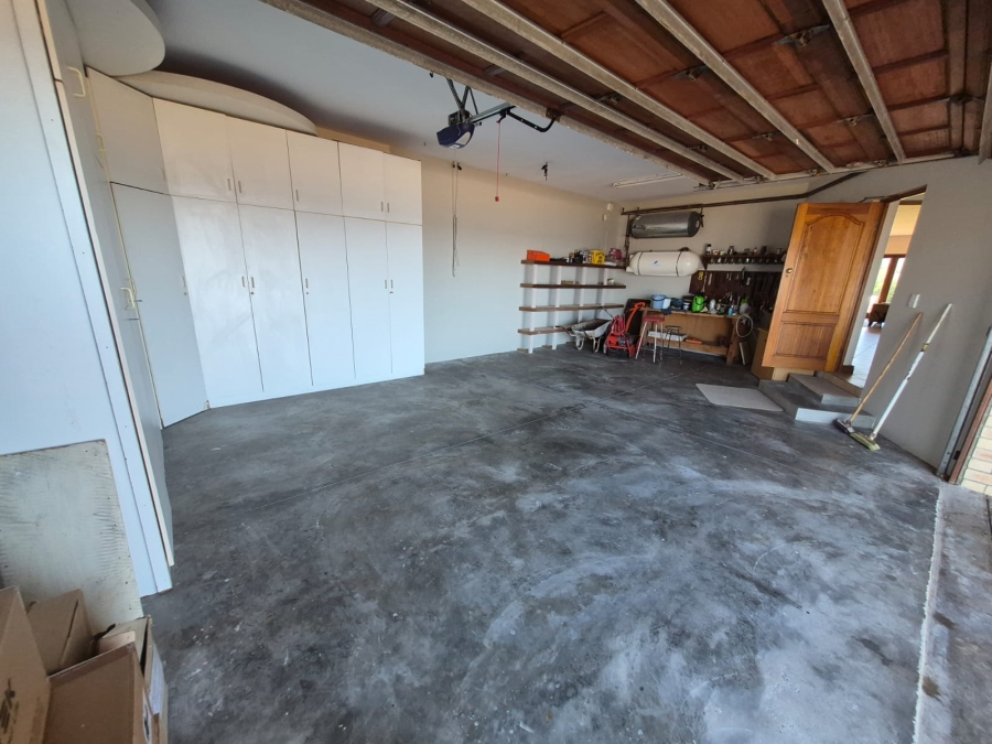 3 Bedroom Property for Sale in Dana Bay Western Cape